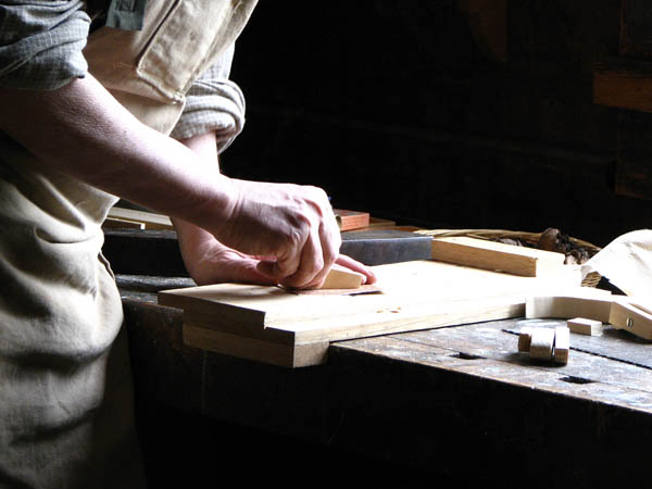 Nuestra <strong>carpintería de madera en  Cardona</strong> es una empresa de <strong>herencia familiar</strong>, por lo que  contamos con gran <strong>experiencia </strong>en la profesión.